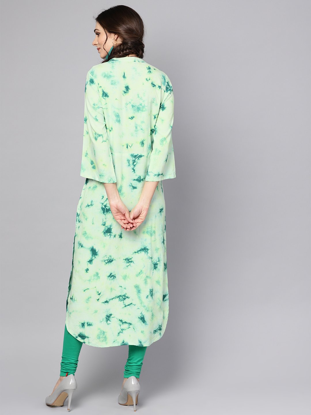 Green Tie & dye kurta with Mandarin collar with flared sleeves | NOZ2TOZ - Made In INDIA.