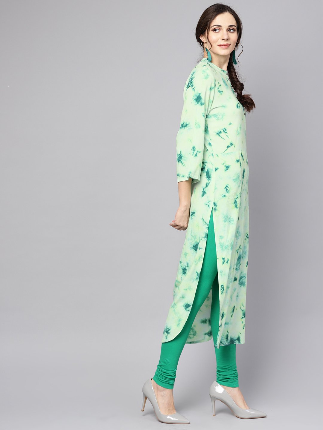 Green Tie & dye kurta with Mandarin collar with flared sleeves | NOZ2TOZ - Made In INDIA.