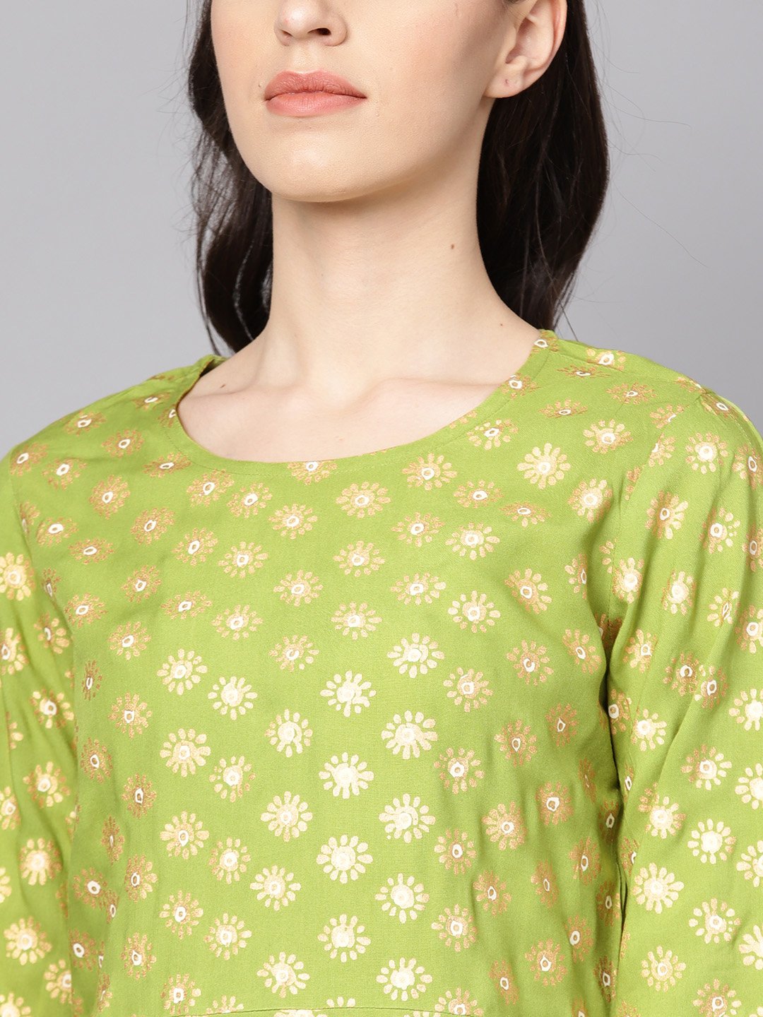 Green printed 3/4th sleeve rayon printed kurta | NOZ2TOZ - Made In INDIA.