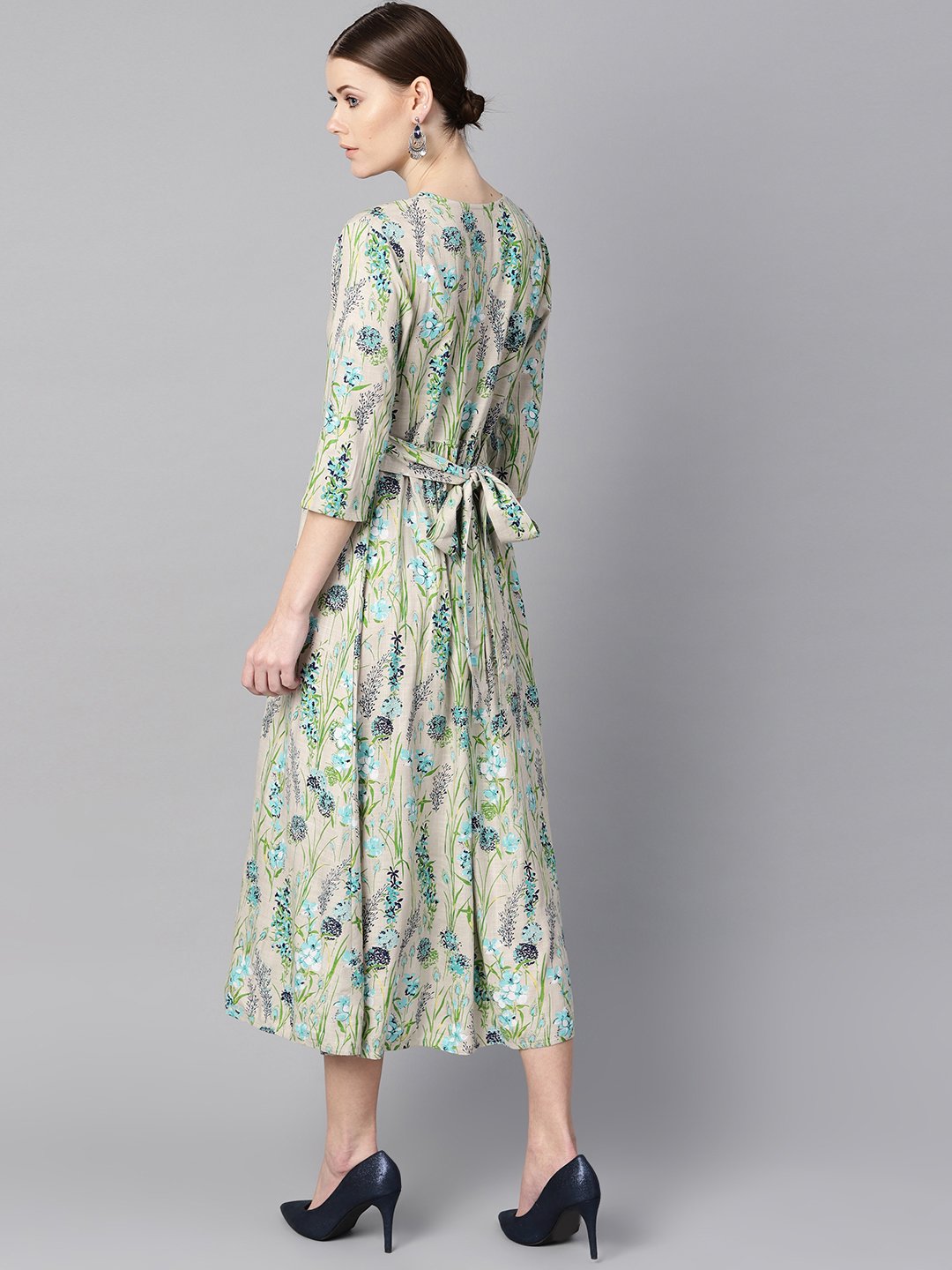 Floral Print Dress with gathers in centre with a belt at the back | NOZ2TOZ - Made In INDIA.