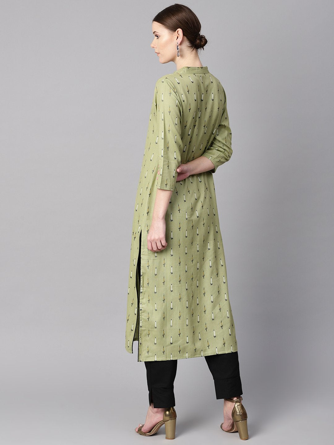 Green Ikat printed 3/4th sleeve kurta with Solid Black Pants | NOZ2TOZ - Made In INDIA.