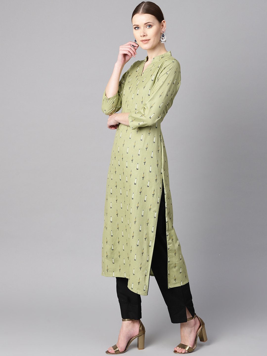 Green Ikat printed 3/4th sleeve kurta with Solid Black Pants | NOZ2TOZ - Made In INDIA.