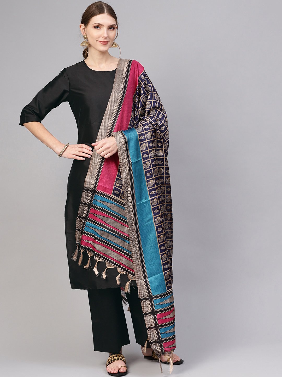 Black Straight Kurta with pants & Navy Blue printed Dupatta | NOZ2TOZ - Made In INDIA.