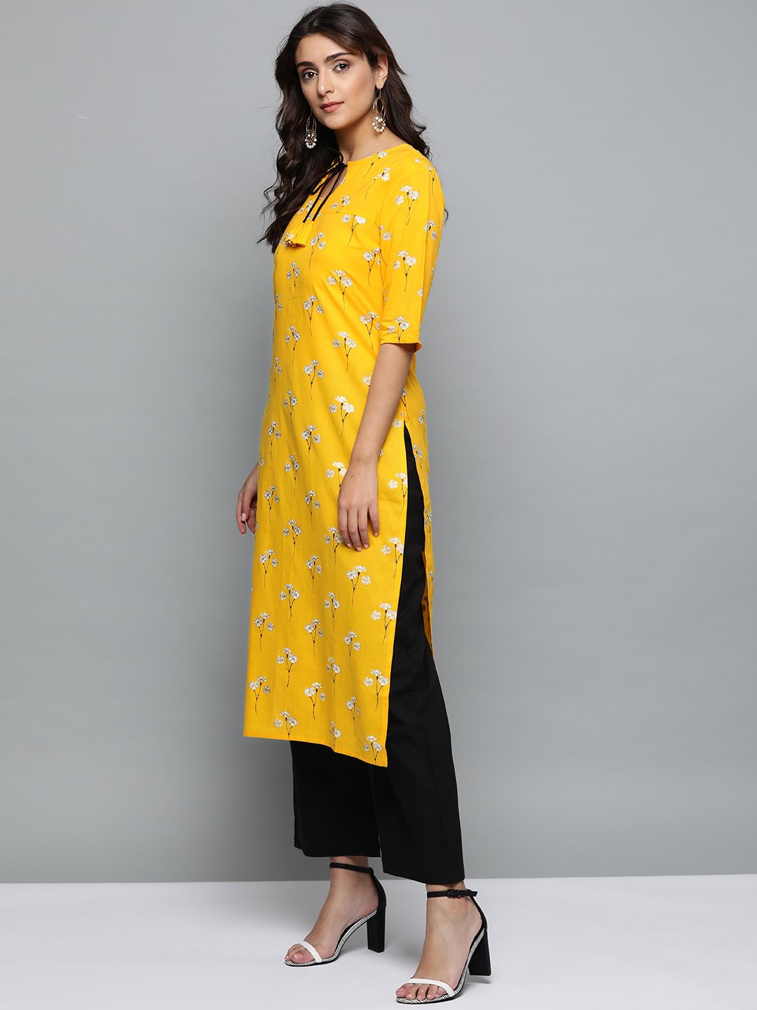 Women  Three-Quarter Sleeves Straight Kurta with palazzo | NOZ2TOZ - Made In INDIA.