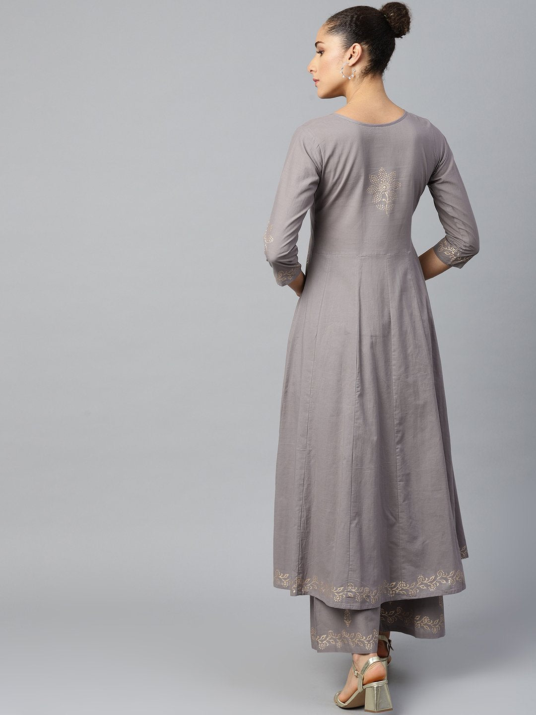 Women Grey Three-Quarter Sleeves Flared Kurta with Palazzo Set | NOZ2TOZ - Made In INDIA.