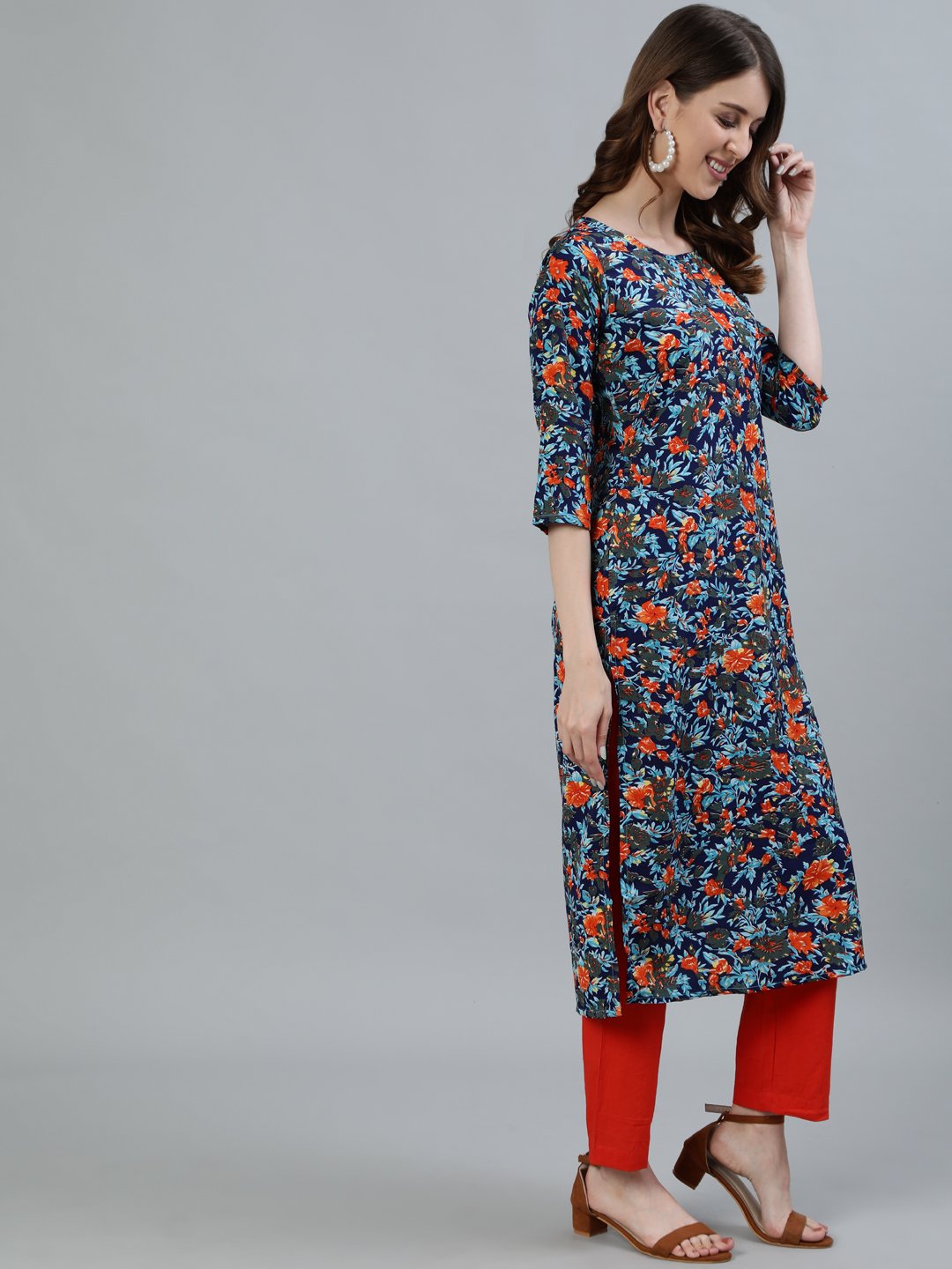 Women Blue Printed Straight Kurta With Three Quarter Sleeves | NOZ2TOZ - Made In INDIA.