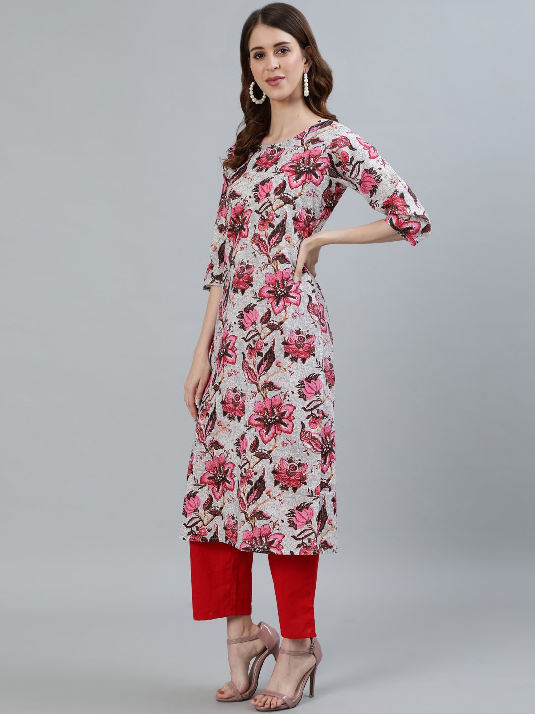 Women Off- White Floral Printed Straight Kurta With Three Quarter Sleeves | NOZ2TOZ - Made In INDIA.