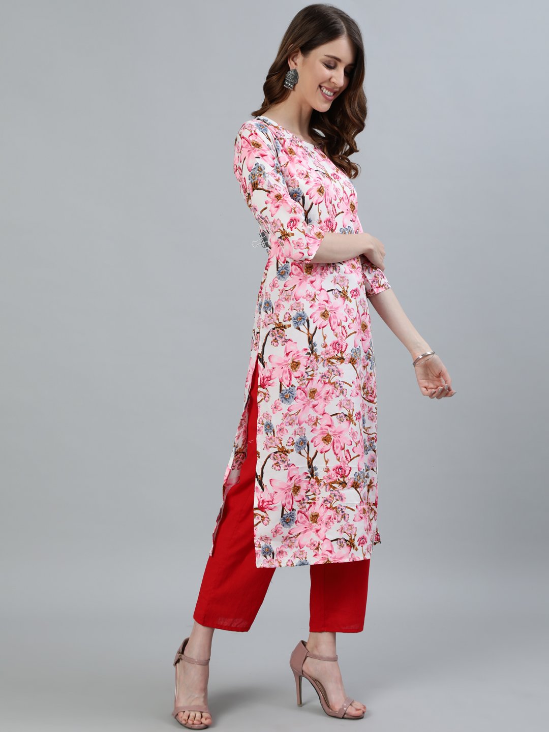 Women Pink Floral Printed Straight Kurta With Three Quarter Sleeves | NOZ2TOZ - Made In INDIA.