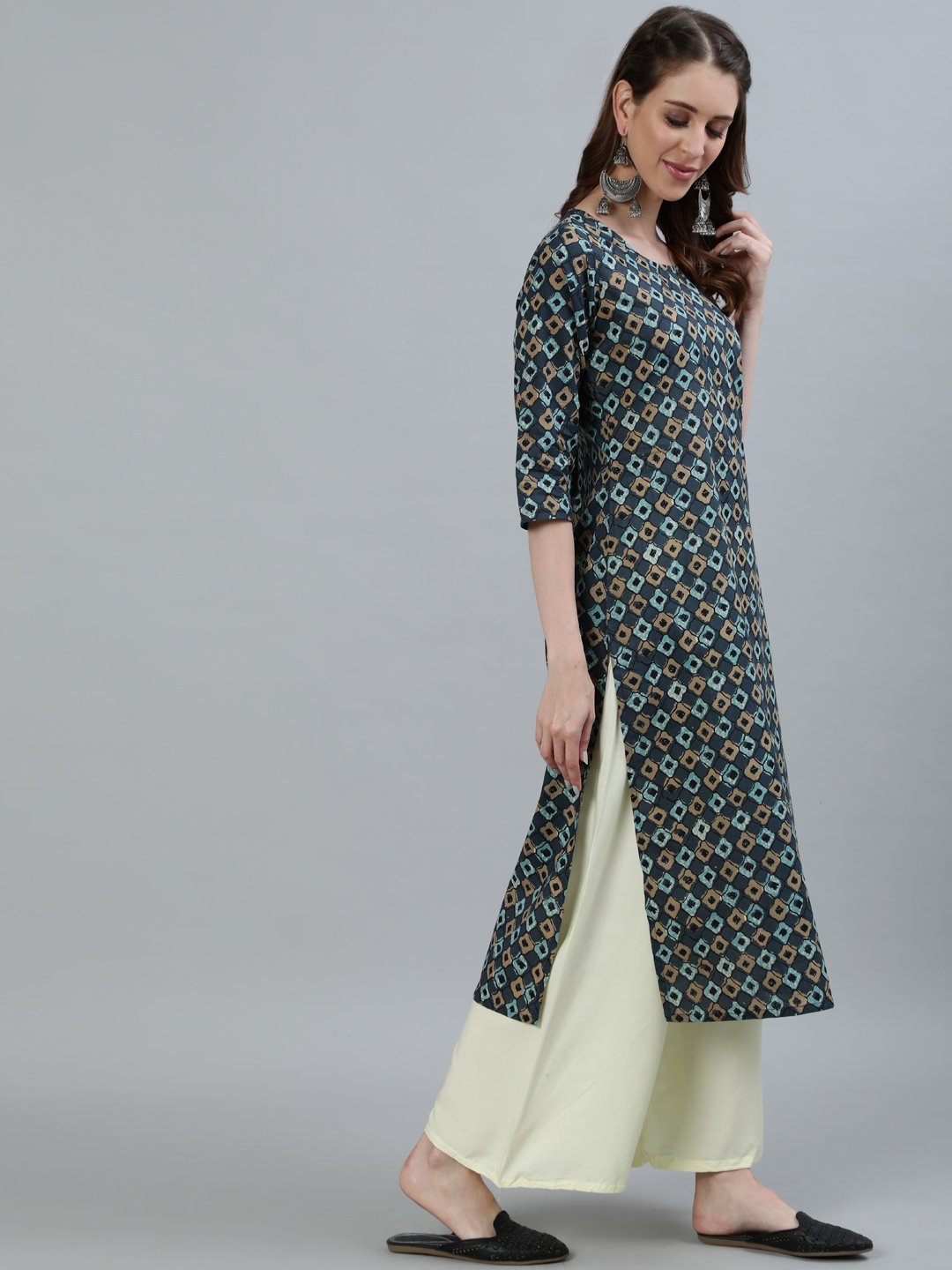 Women Grey Printed Straight Kurta With Three Quarter Sleeves | NOZ2TOZ - Made In INDIA.