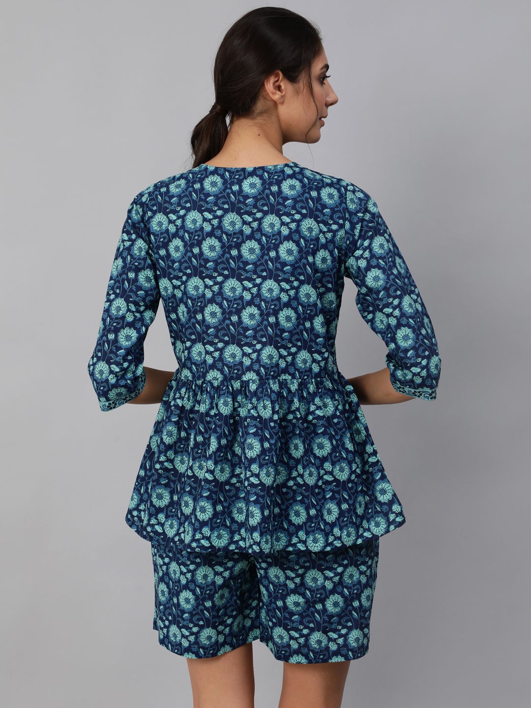 Women Blue Floral Printed Night Suit | NOZ2TOZ - Made In INDIA.