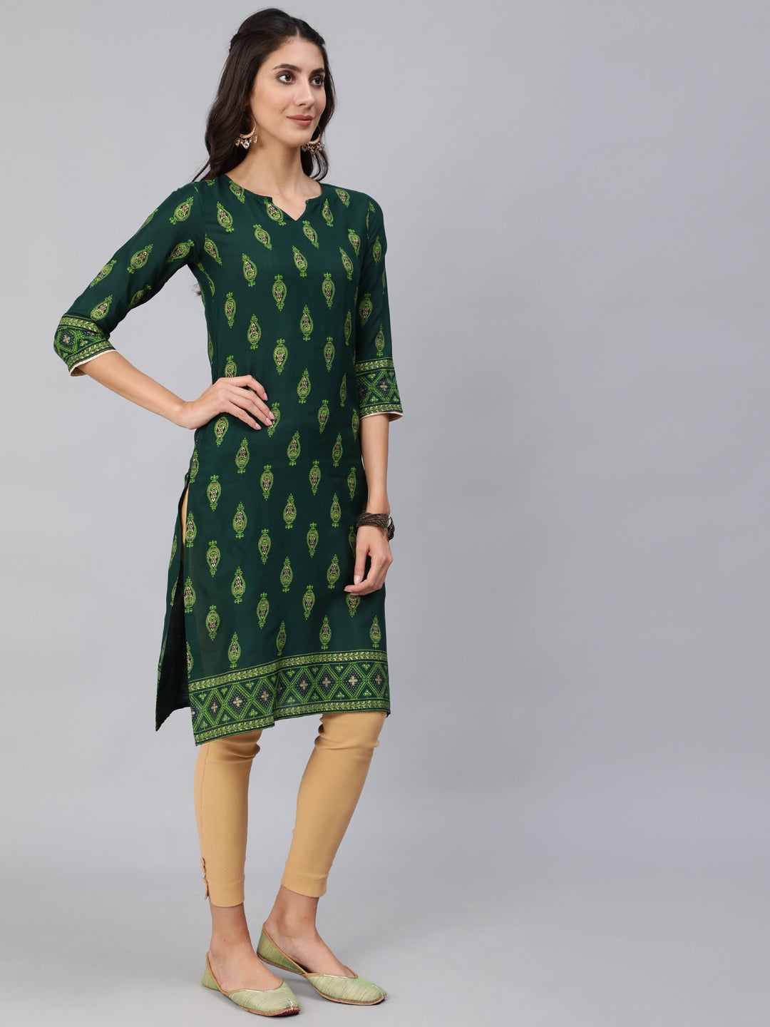 Women Green & Gold Printed Straight Kurta With Three Quarter sleeves | NOZ2TOZ - Made In INDIA.