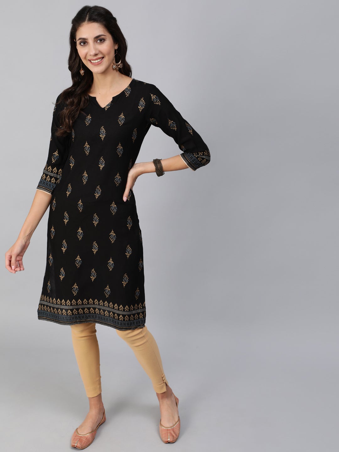 Women Black & Gold Printed Straight Kurta With Three Quarter Sleeves | NOZ2TOZ - Made In INDIA.