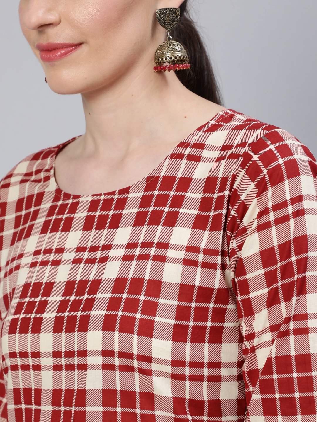 Women Cream & Red Checked Straight Kurta With Three Quarter Sleeves | NOZ2TOZ - Made In INDIA.