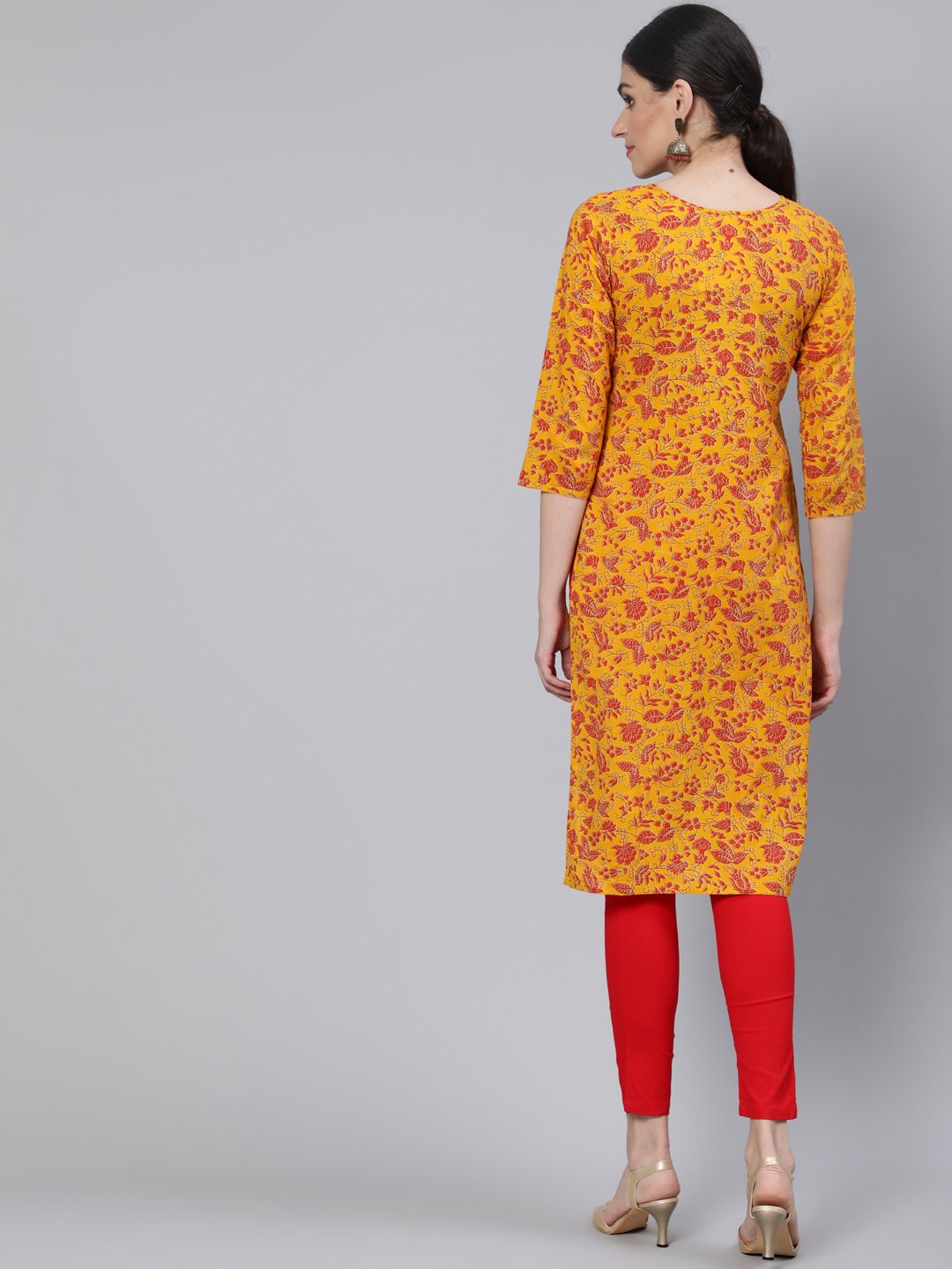 Women Mustard Floral Printed Straight Kurta With Three Quarter Sleeves | NOZ2TOZ - Made In INDIA.