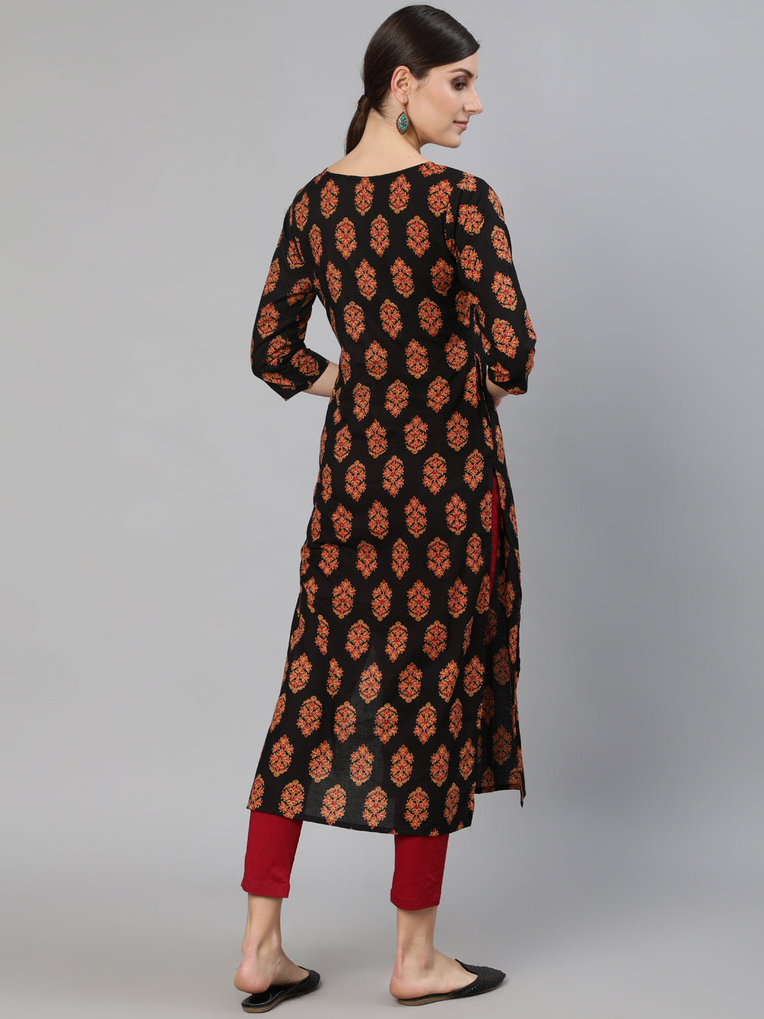 Women Black Ethnic Motif Printed Straight Kurta With Three Quarter Sleeves | NOZ2TOZ - Made In INDIA.