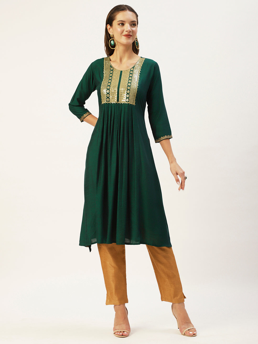 Women's Green & Gold-Toned Yoke Design Embroidered Straight Kurta - Anubhutee