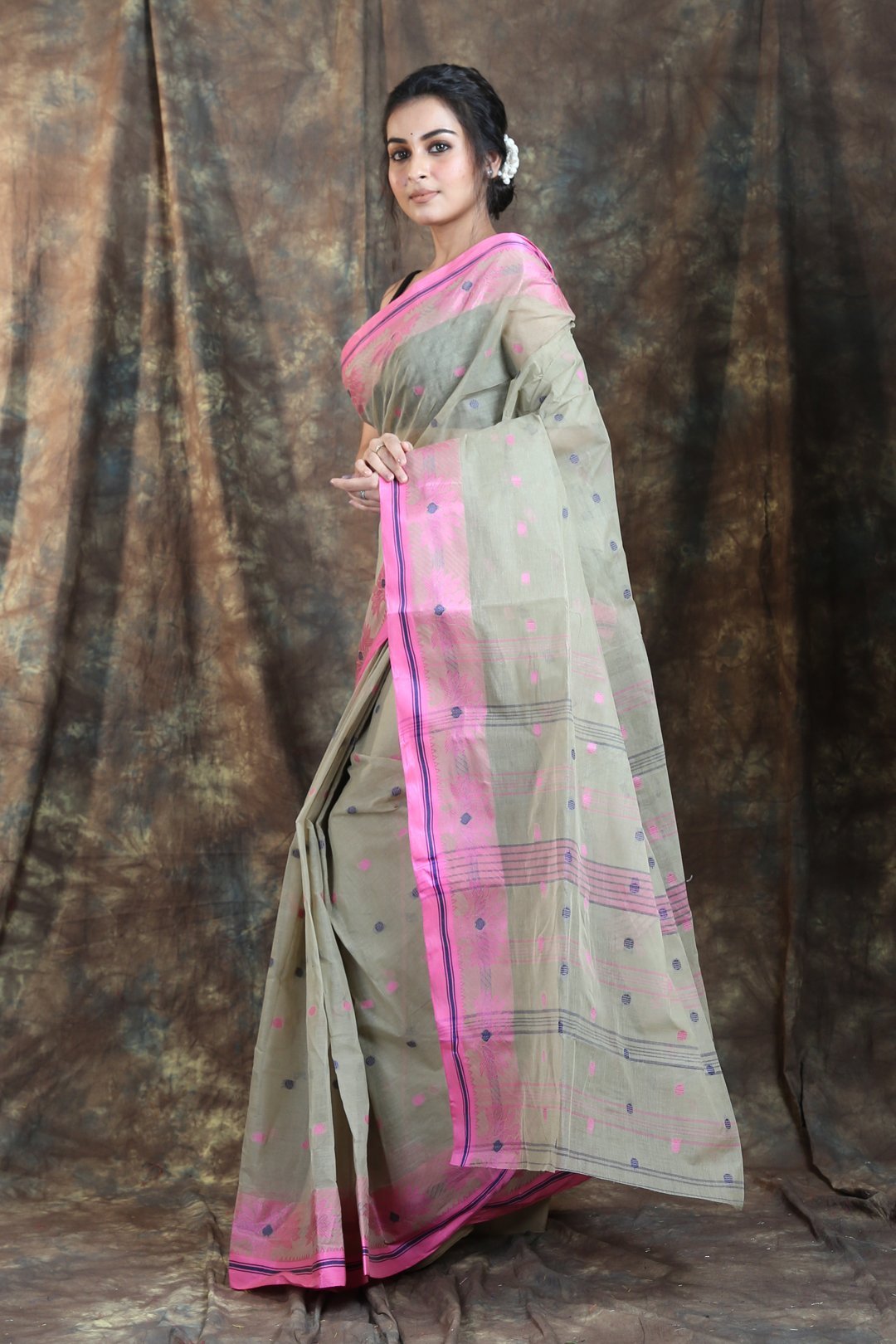 Women's Handwoven Cotton Tant Saree - Arhi