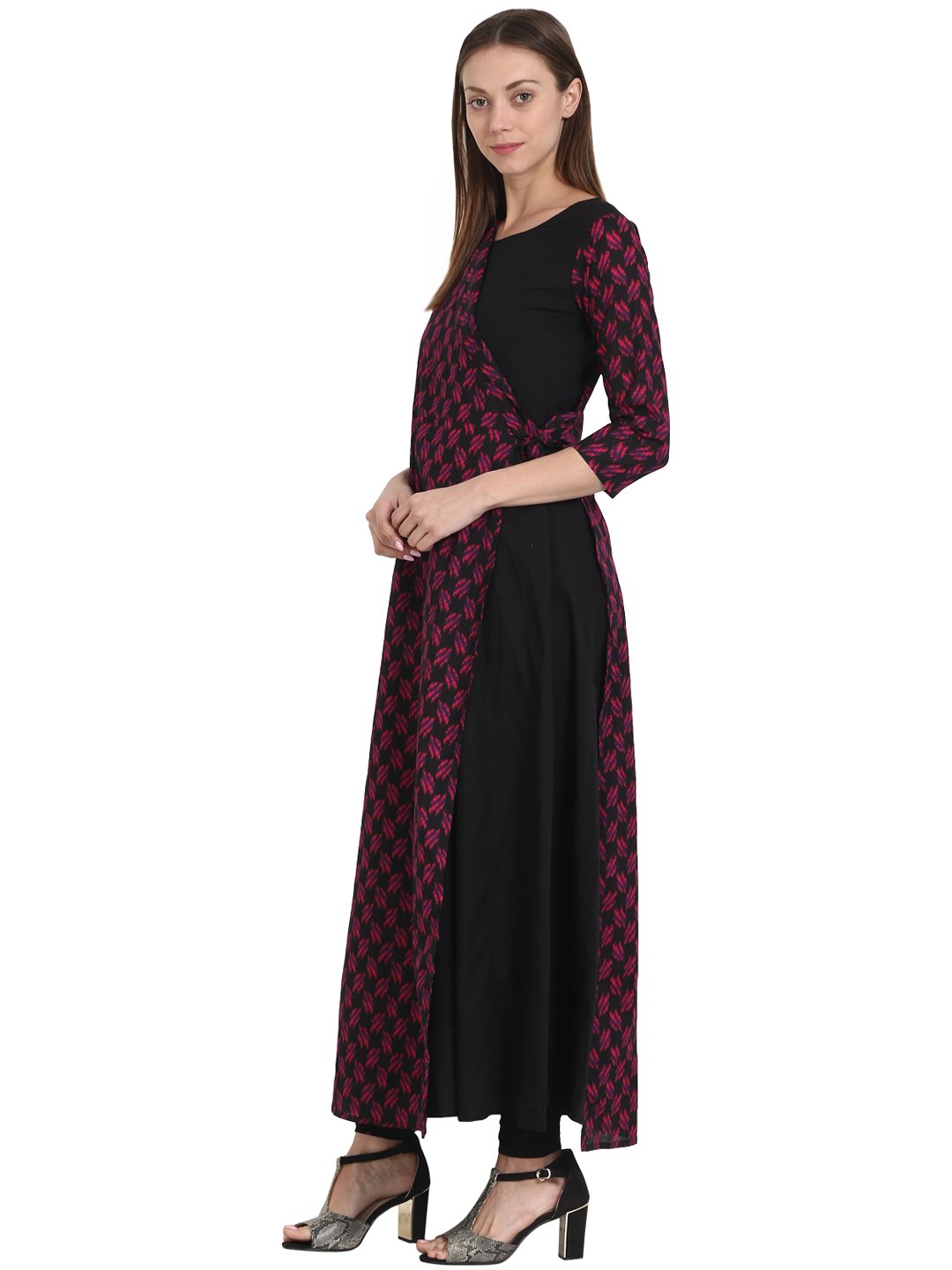 Women Printed Black Three-Quarter Sleeves Round Neck Cotton A-Line Kurta | NOZ2TOZ - Made In INDIA.