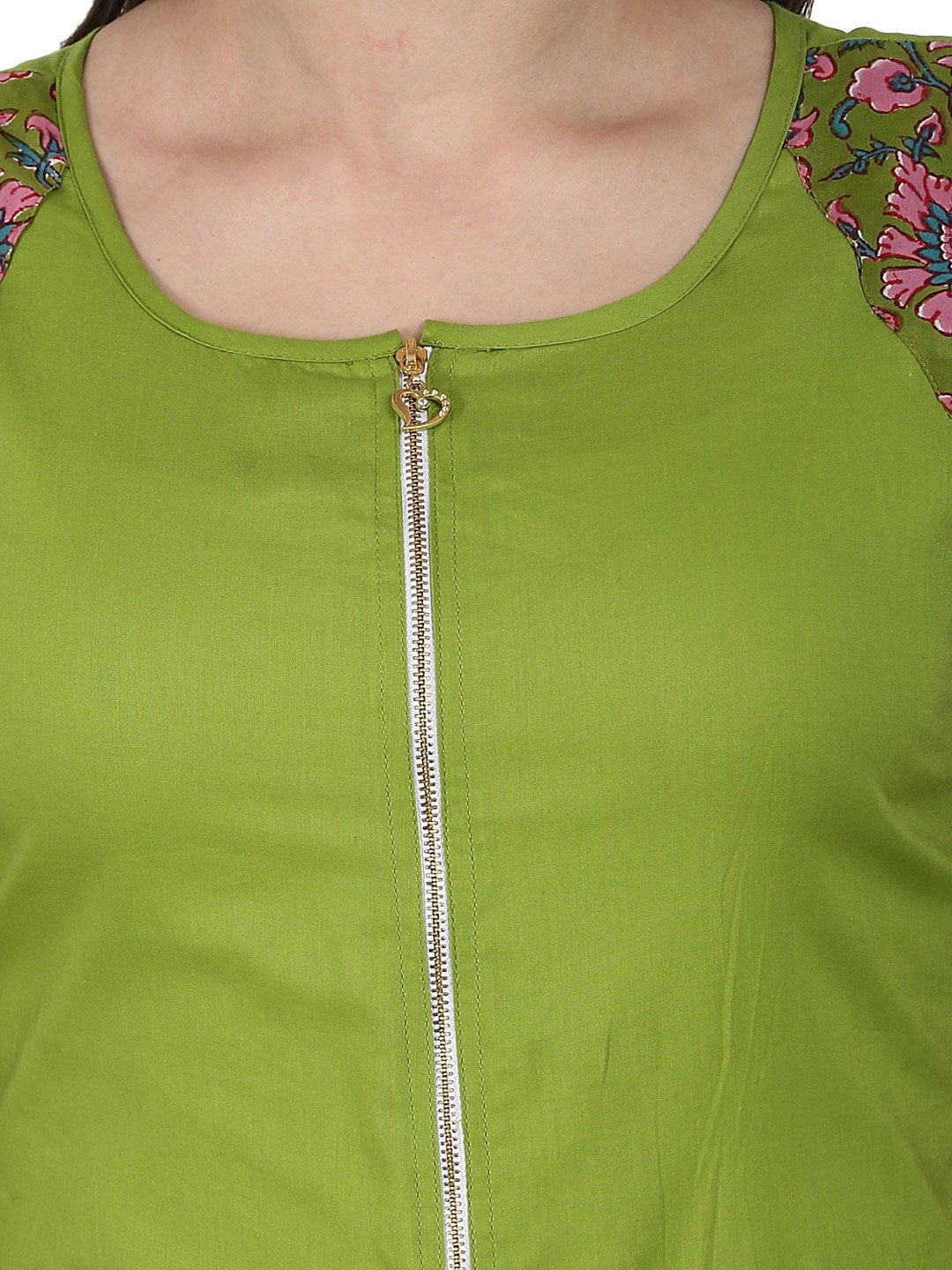 Green 3/4 sleeve cotton A-line kurta with front cut | NOZ2TOZ - Made In INDIA.