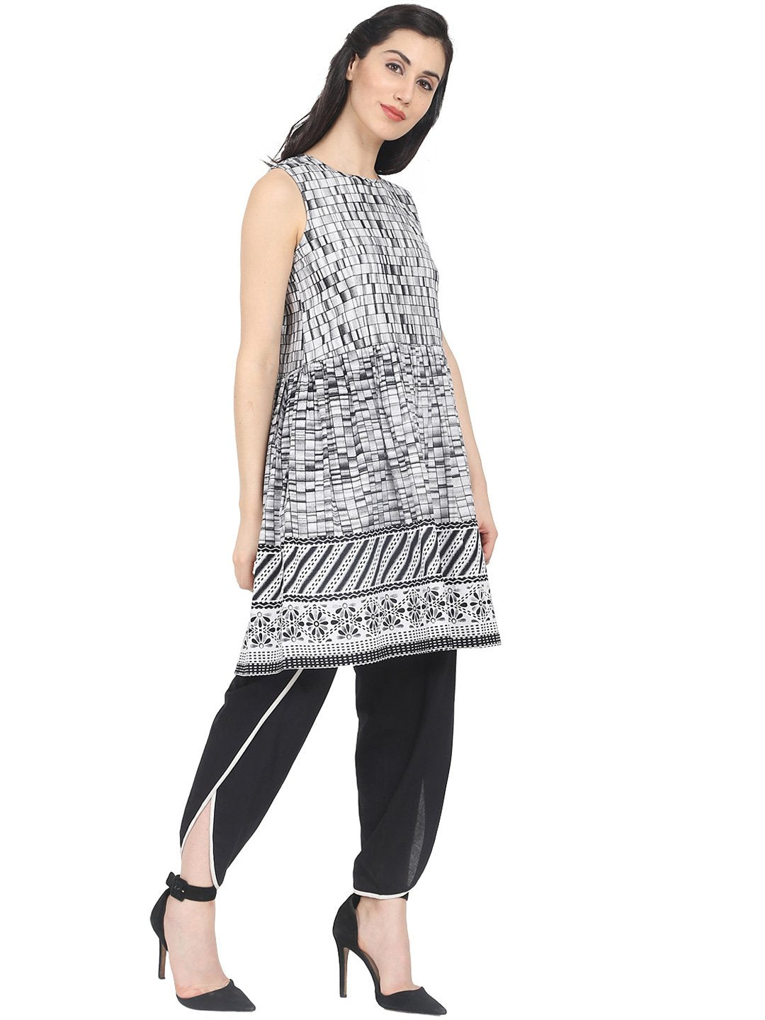 Women Grey Checked A-Line Kurta | NOZ2TOZ - Made In INDIA.