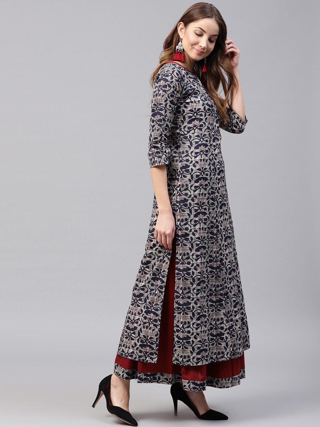 Blue printed 3/4th sleeve cotton kurta with red flared skirt | NOZ2TOZ - Made In INDIA.