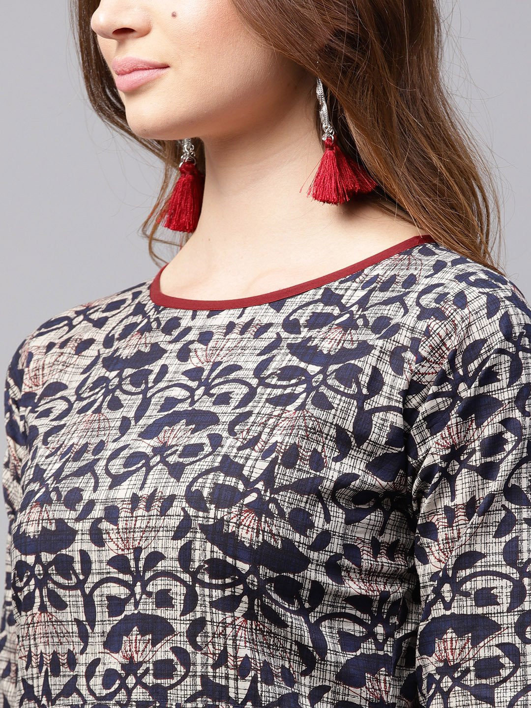 Blue printed 3/4th sleeve cotton kurta with red flared skirt | NOZ2TOZ - Made In INDIA.