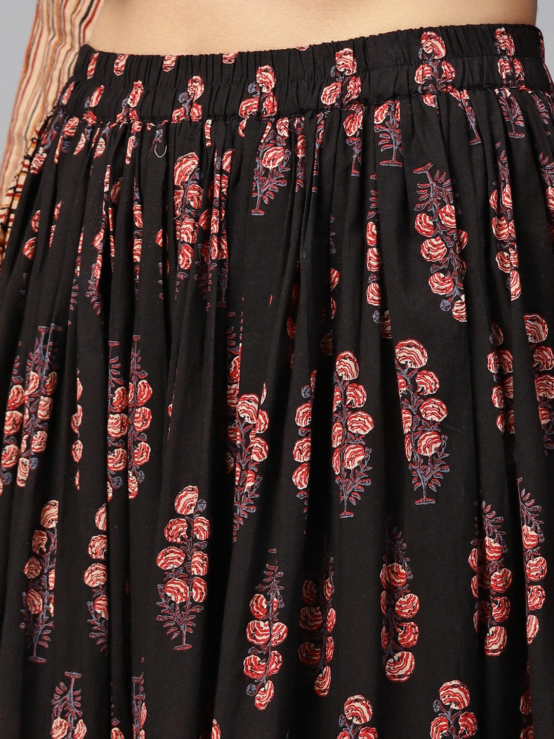 Black printed 3/4th sleeve blouse with black printed flared skirt | NOZ2TOZ - Made In INDIA.