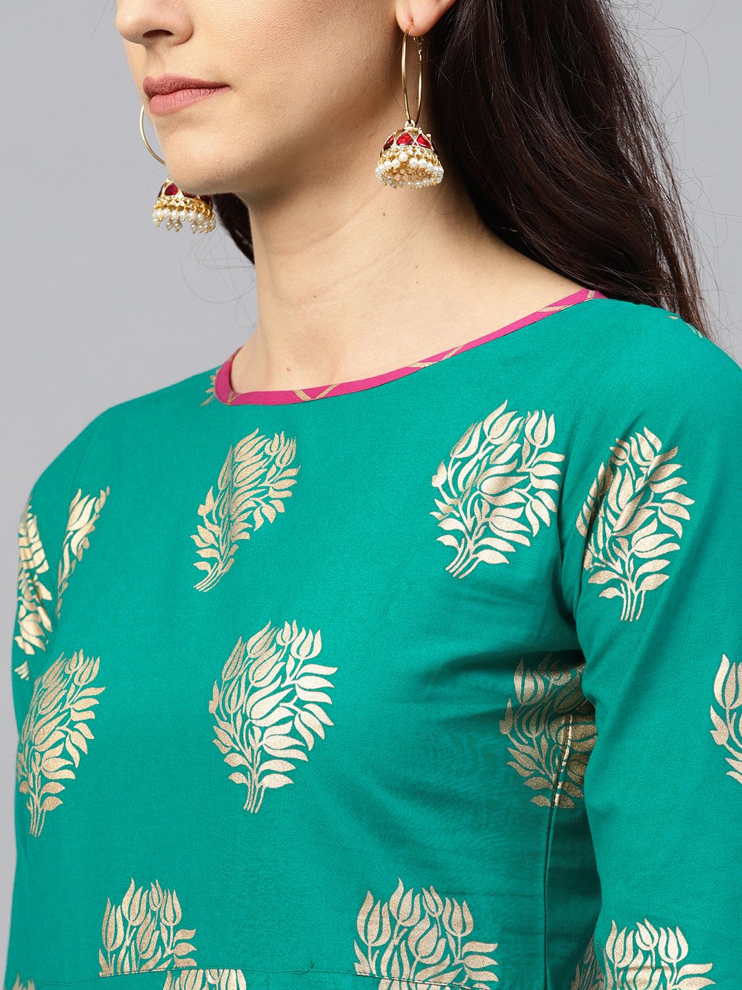 Green floral printed kurta Set with Checked Magenta skirt | NOZ2TOZ - Made In INDIA.