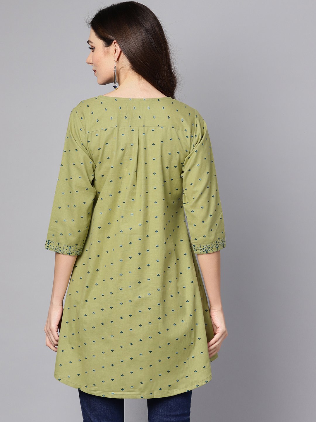 Green printed 3/4th sleeve cotton A-line kurta | NOZ2TOZ - Made In INDIA.