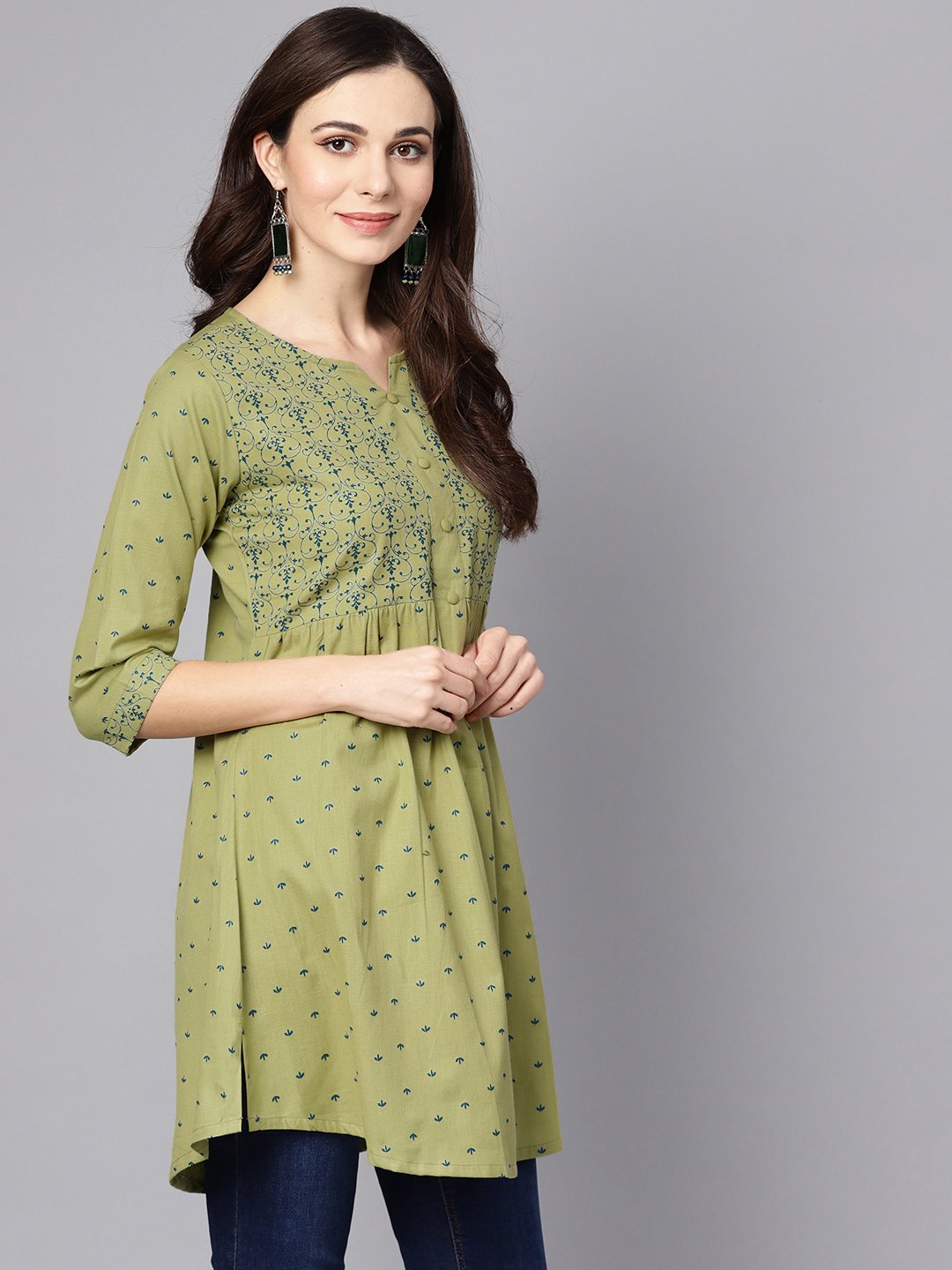 Green printed 3/4th sleeve cotton A-line kurta | NOZ2TOZ - Made In INDIA.