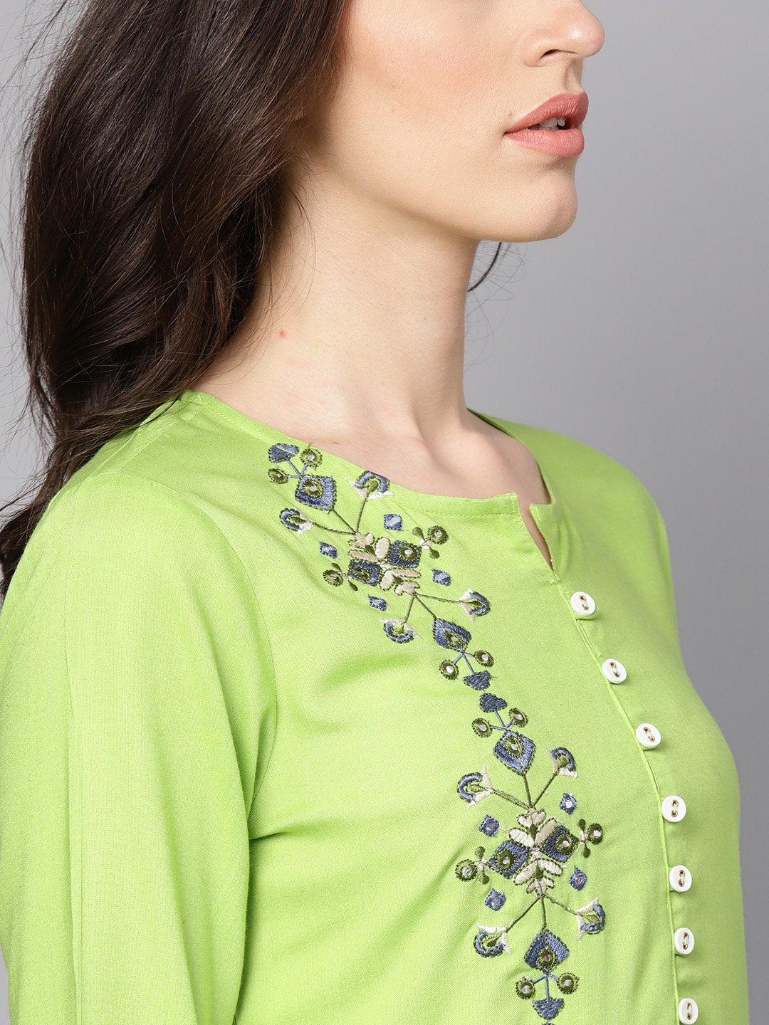 Green 3/4th sleeve rayon Embriodery kurta | NOZ2TOZ - Made In INDIA.