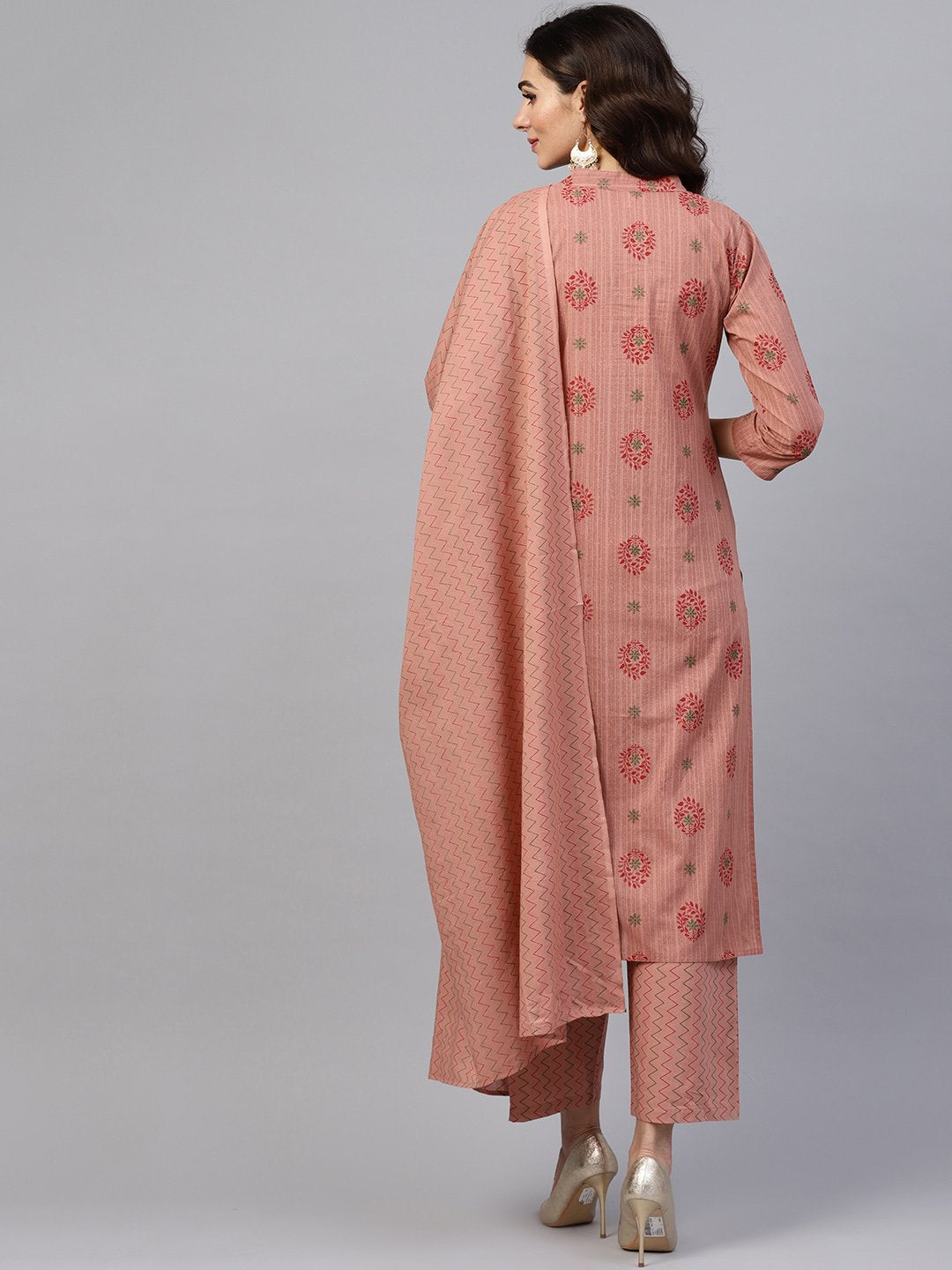 Beige printed 3/4th sleeve cotton kurta set with striped printed dupatta | NOZ2TOZ - Made In INDIA.