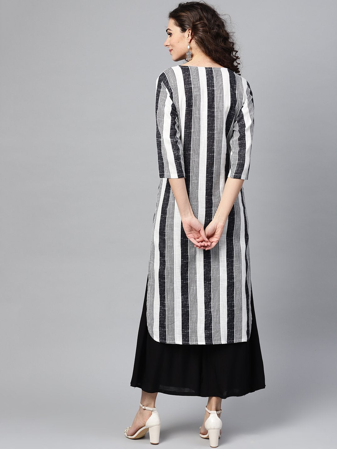 Black & White striped printed 3/4th sleeve cotton kurta | NOZ2TOZ - Made In INDIA.