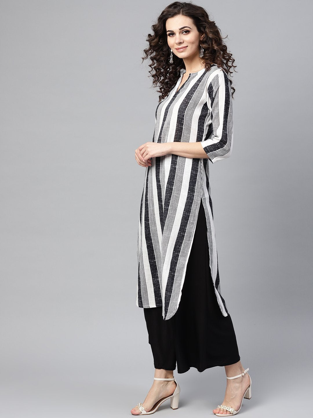 Black & White striped printed 3/4th sleeve cotton kurta | NOZ2TOZ - Made In INDIA.