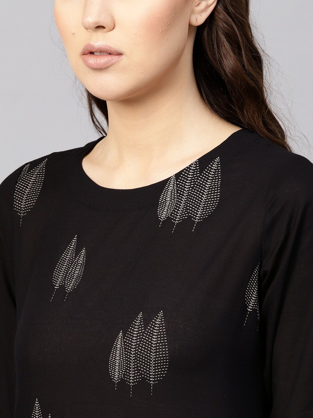 Women Black & Grey Printed Kurta with Trousers | NOZ2TOZ - Made In INDIA.