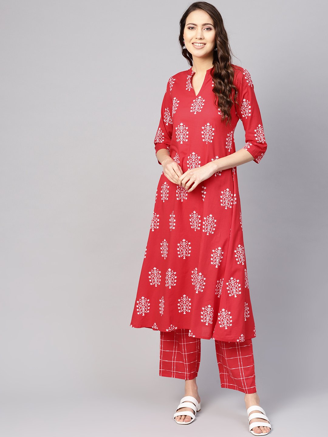 Women Red & White Printed Kurta with Trousers | NOZ2TOZ - Made In INDIA.