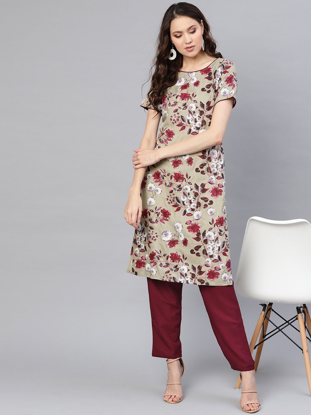 Women Grey & Burgundy Printed Kurta with Trousers | NOZ2TOZ - Made In INDIA.