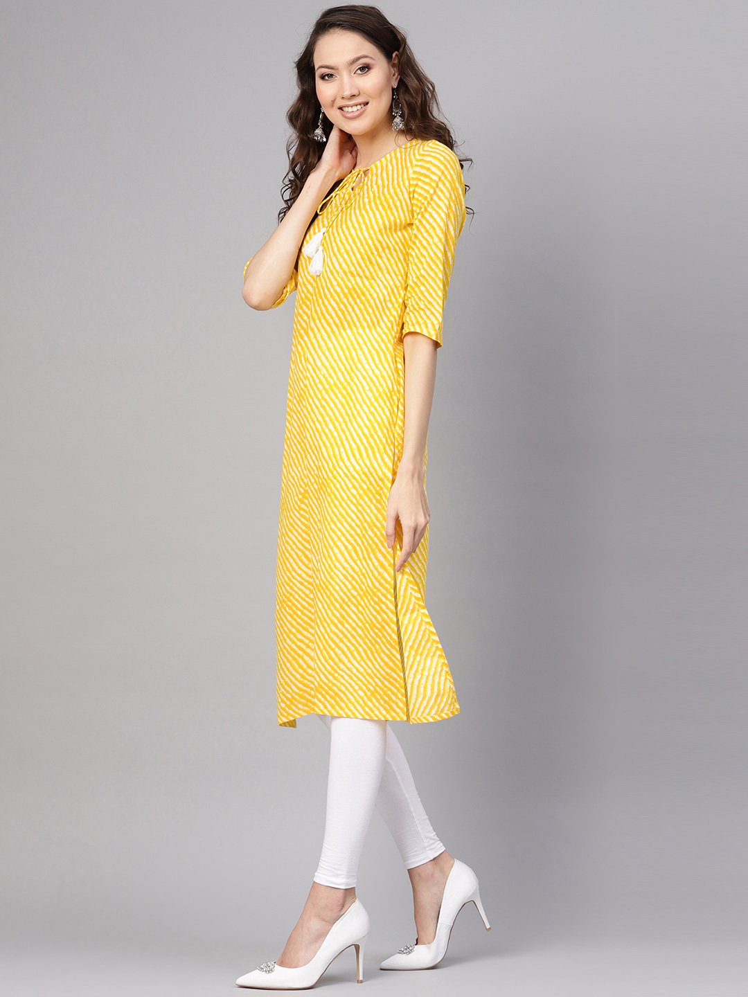 Women Yellow & White Leheriya Print Straight Kurta | NOZ2TOZ - Made In INDIA.