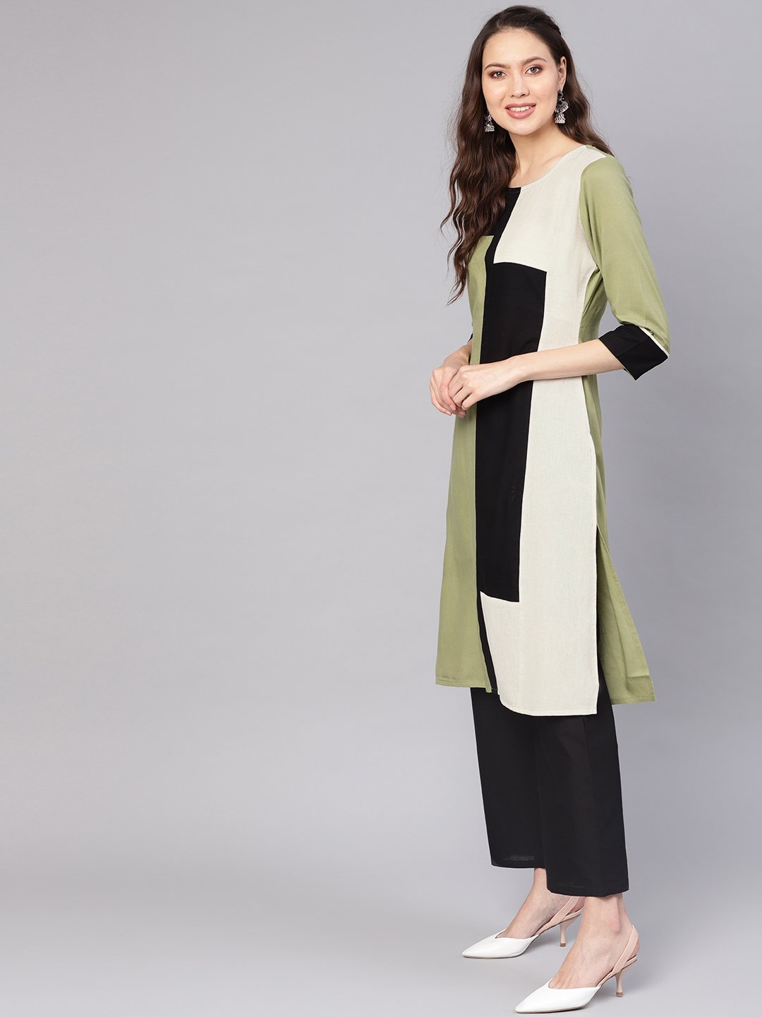 Women Green & Black Colourblocked Straight Kurta | NOZ2TOZ - Made In INDIA.