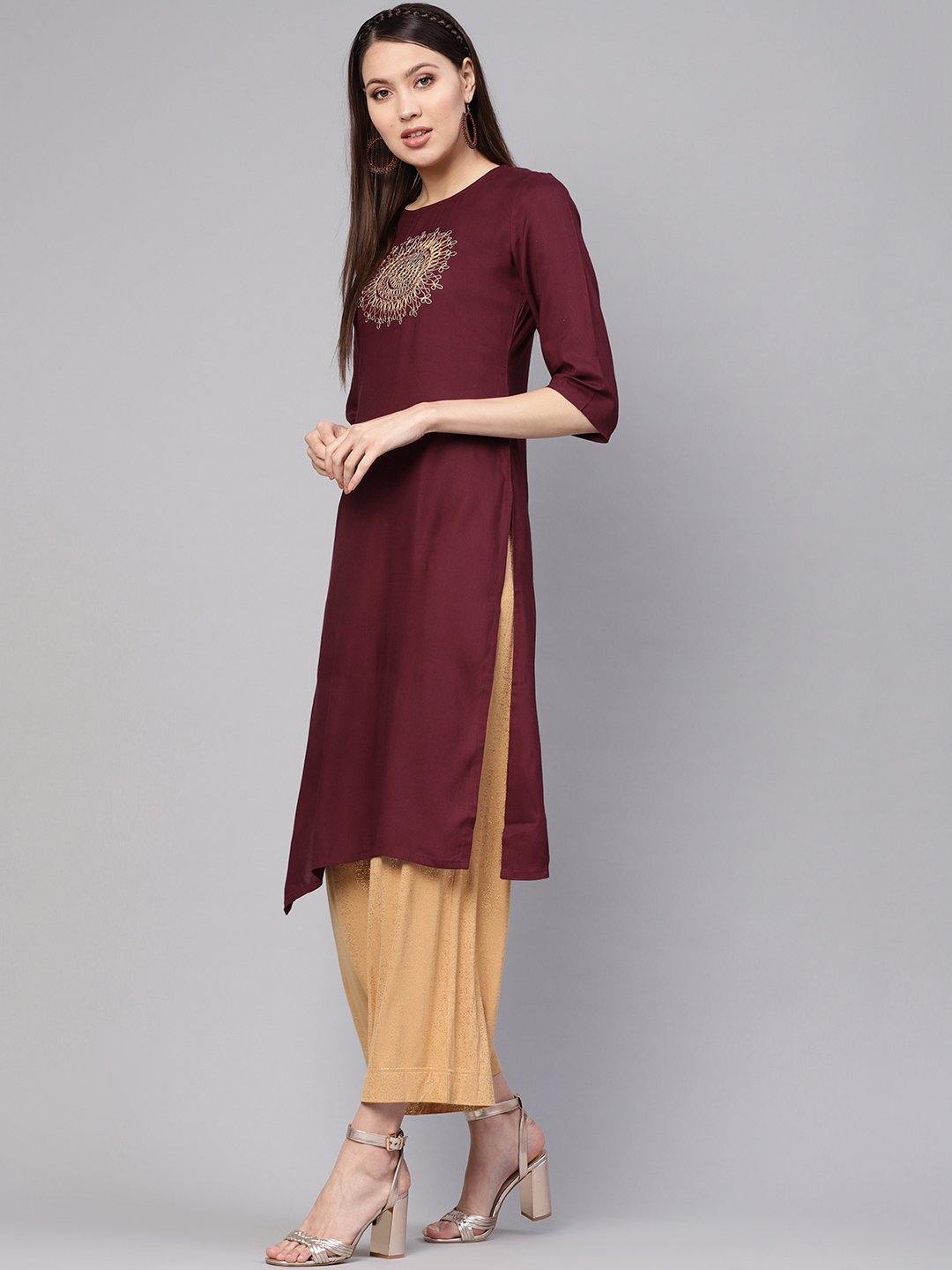 Women Burgundy Yoke Design Straight Kurta | NOZ2TOZ - Made In INDIA.