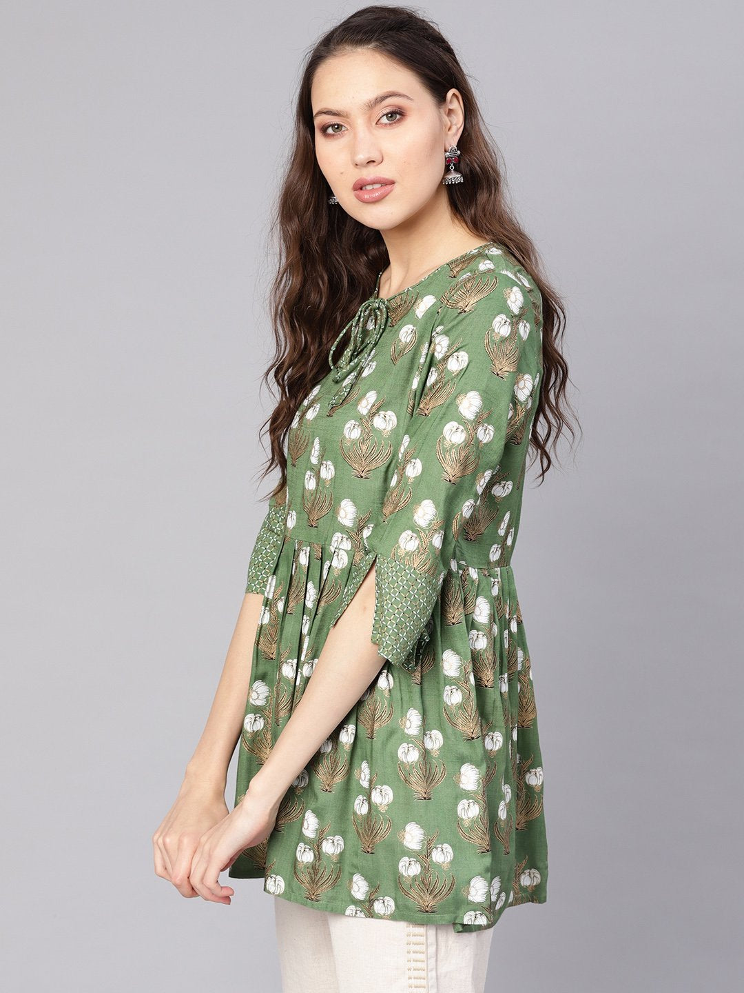 Women Green & White Printed A-Line Tunic | NOZ2TOZ - Made In INDIA.