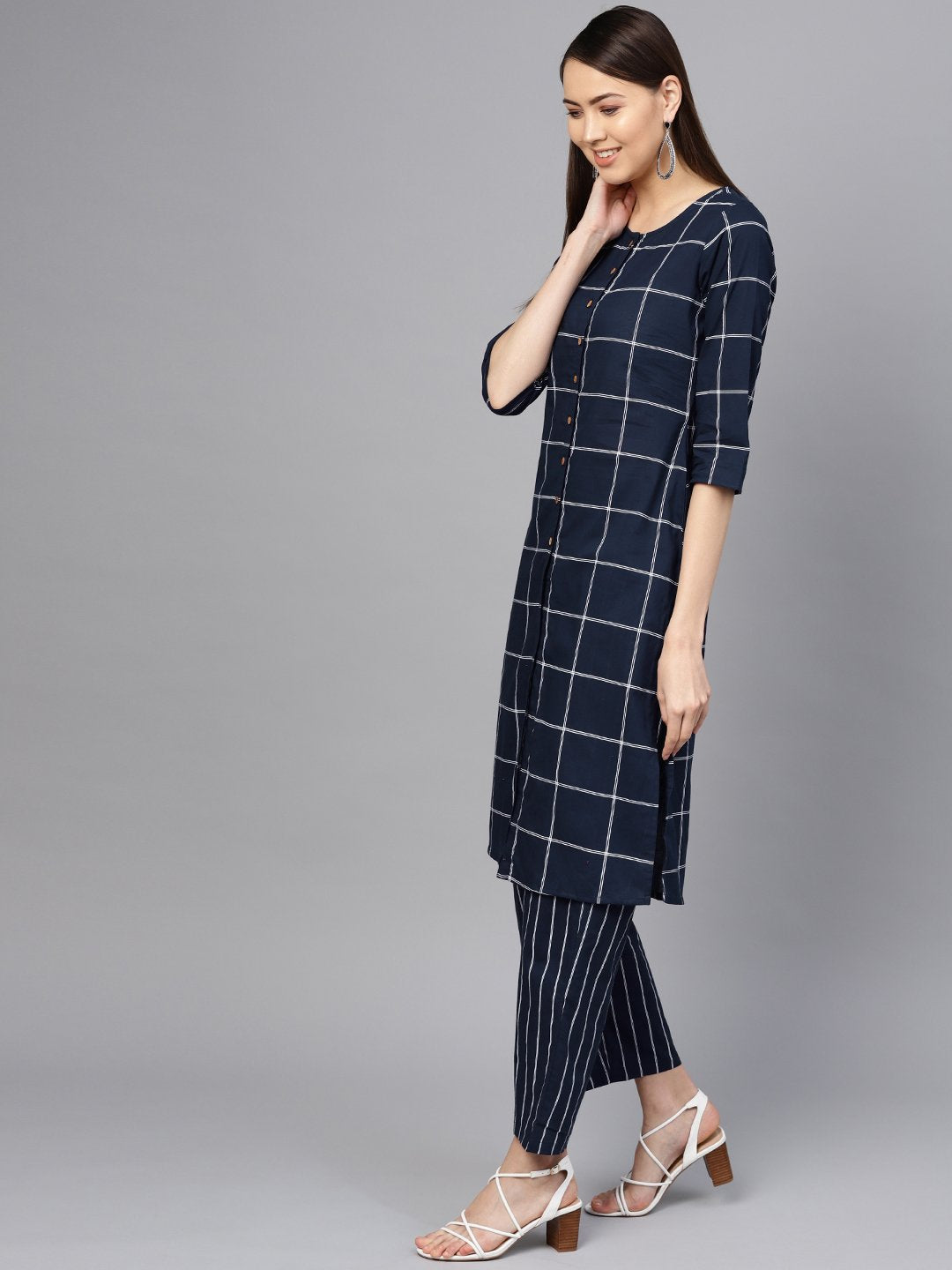 Women Navy Blue & White Checked Kurta with Palazzos | NOZ2TOZ - Made In INDIA.