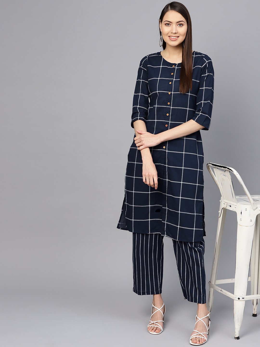 Women Navy Blue & White Checked Kurta with Palazzos | NOZ2TOZ - Made In INDIA.