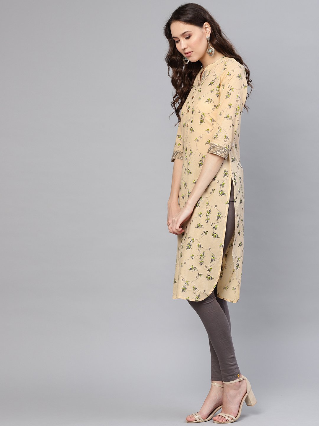 Women Beige & Green Printed Straight Kurta | NOZ2TOZ - Made In INDIA.