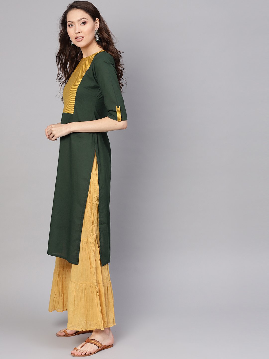 Women Green & Yellow Yoke Design Straight Kurta | NOZ2TOZ - Made In INDIA.