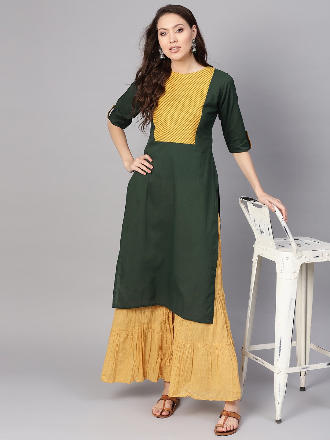 Women Green & Yellow Yoke Design Straight Kurta | NOZ2TOZ - Made In INDIA.