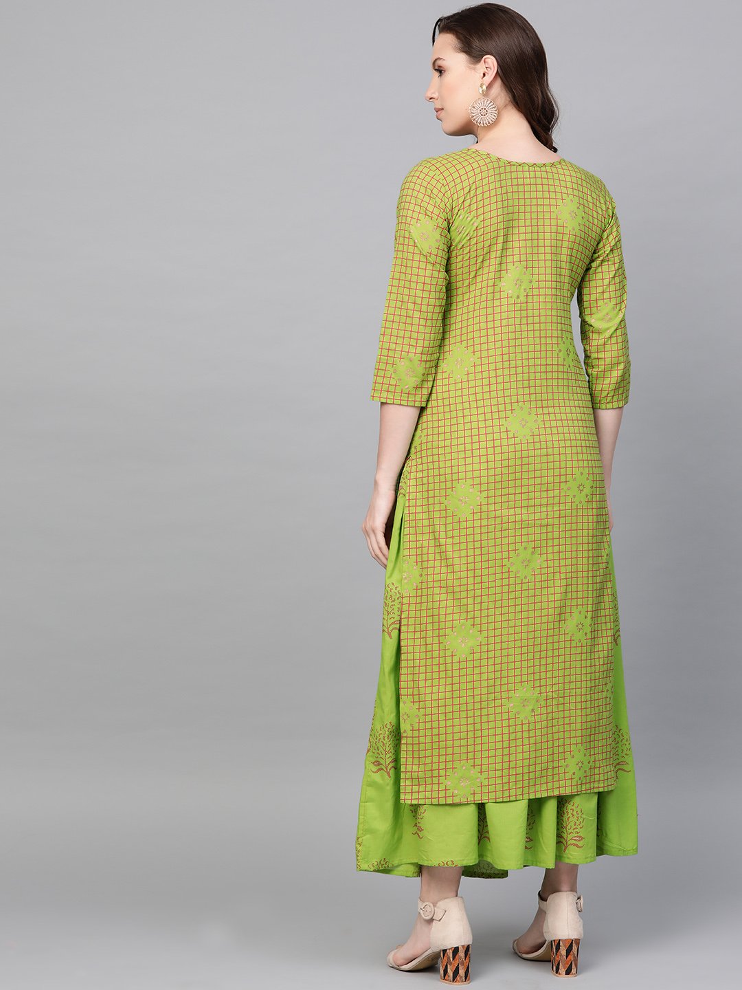 Women Green Three-Quarter Sleeves Printed Straight Pure Cotton Kurta Skirt Set | NOZ2TOZ - Made In INDIA.