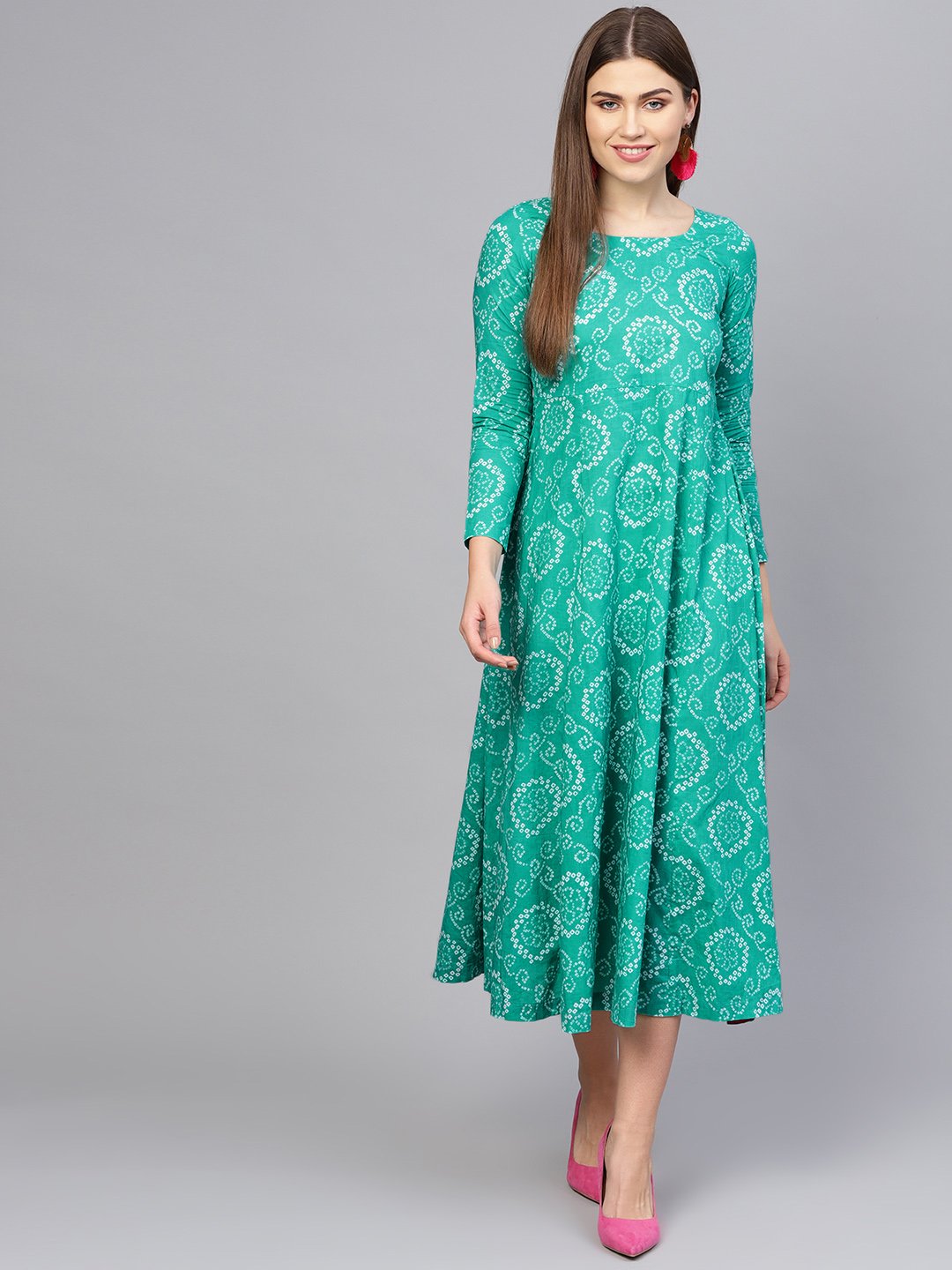 Women Green & White Printed Maxi Dress | NOZ2TOZ - Made In INDIA.