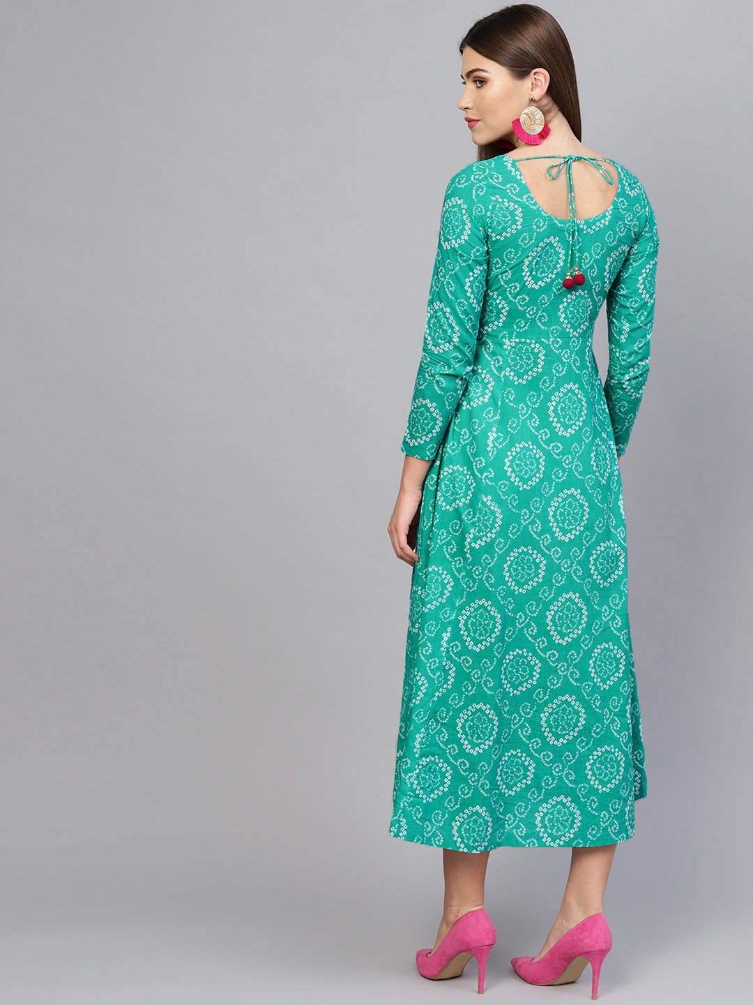 Women Green & White Printed Maxi Dress | NOZ2TOZ - Made In INDIA.