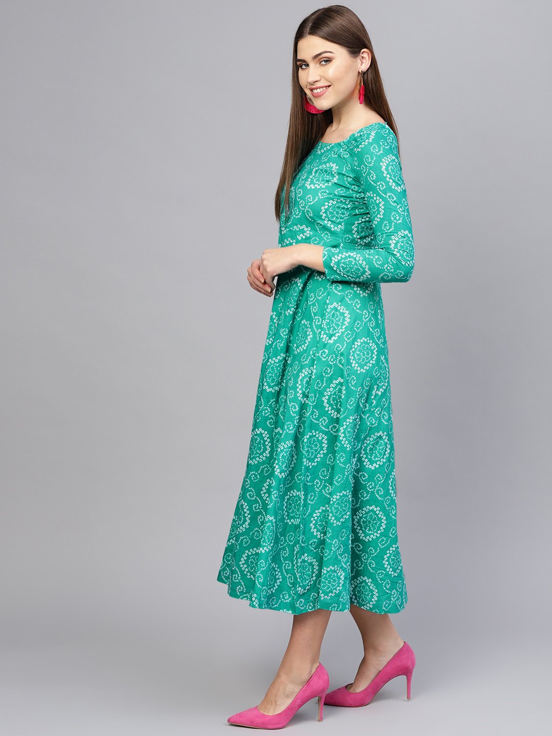 Women Green & White Printed Maxi Dress | NOZ2TOZ - Made In INDIA.